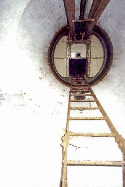 Ligne Maginot - FERME DU BOIS DU FOUR - O10 - (Observatoire d'artillerie) - Cloche GFM