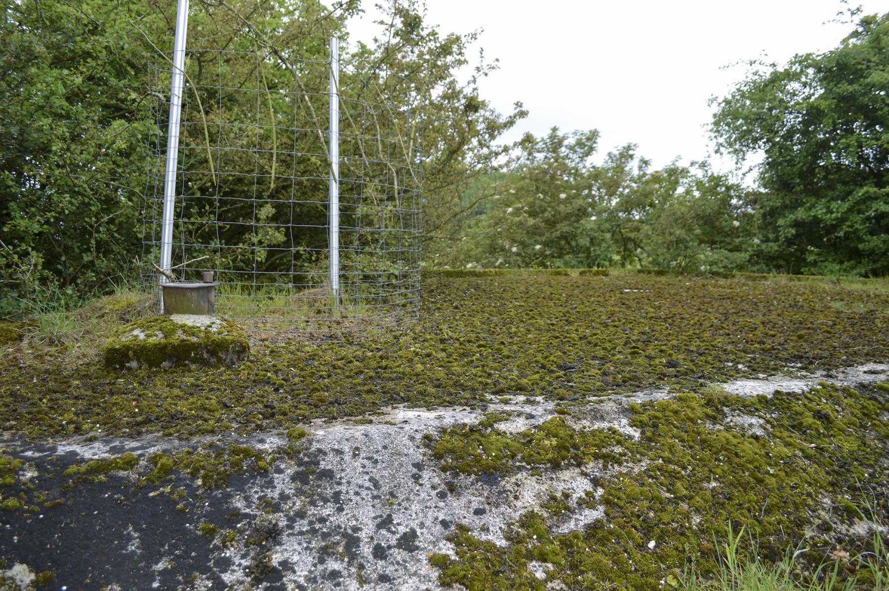 Ligne Maginot - CHEMIN DE FER OUEST - (Blockhaus pour canon) - Le toit - ukmaginot