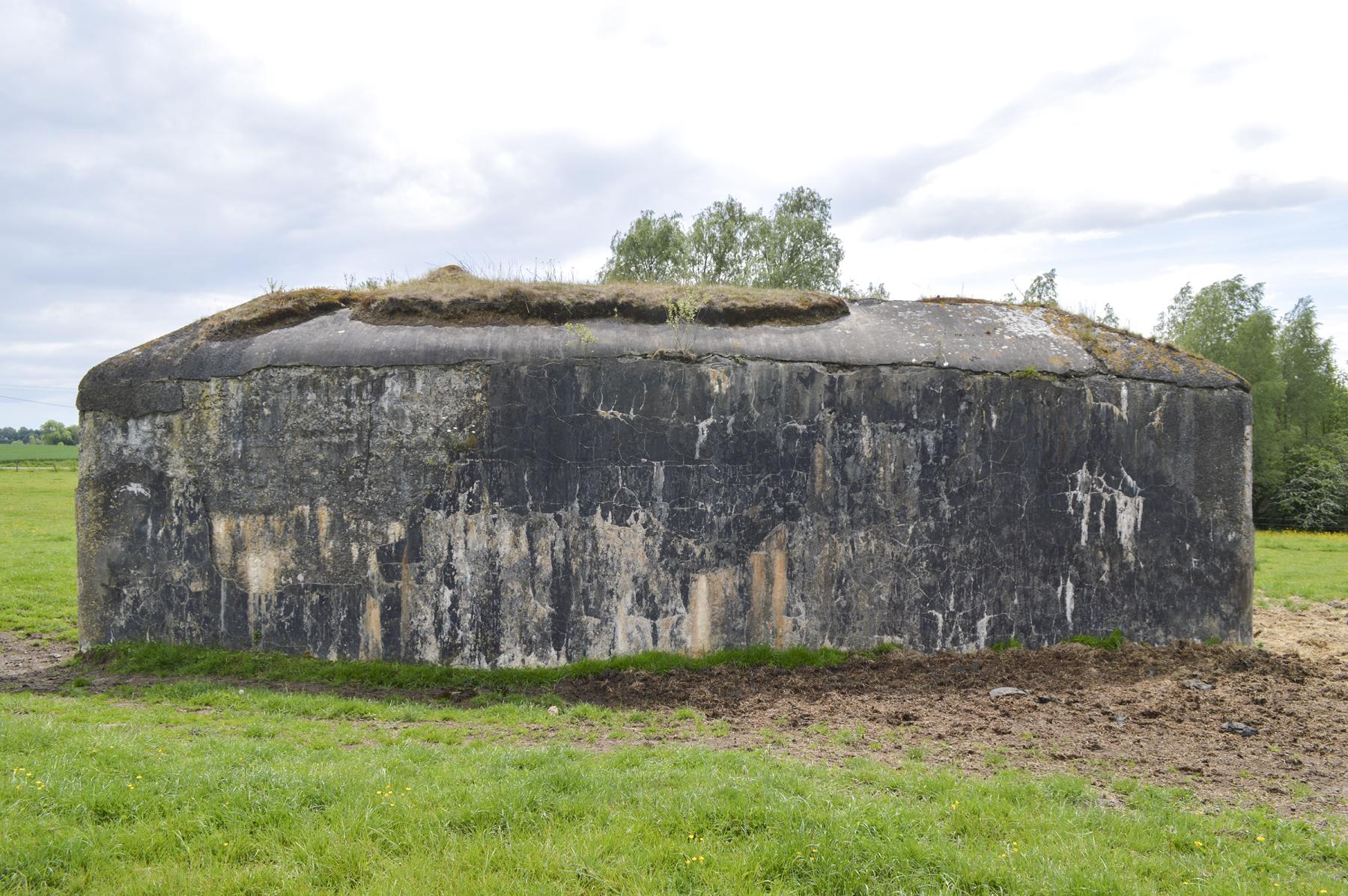 Ligne Maginot - B562 - CHEMIN DE FER EST - (Blockhaus pour canon) - Face frontale - ukmaginot