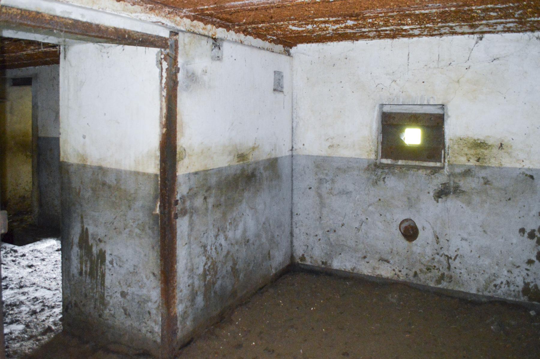 Ligne Maginot - BRUILLE SUD 1 - (Casemate d'infanterie - Simple) - Les deux casemates de Bruille; gauche la A30 et droite la A31 - ukmaginot