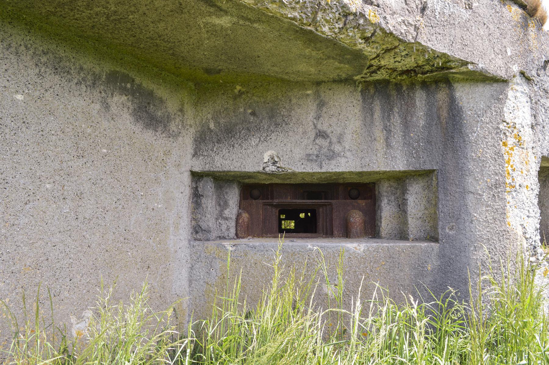 Ligne Maginot - HAUTERIVE EST - (Blockhaus pour canon) - Créneau avec trémie Pamart-Lemaigre - ukmaginot
