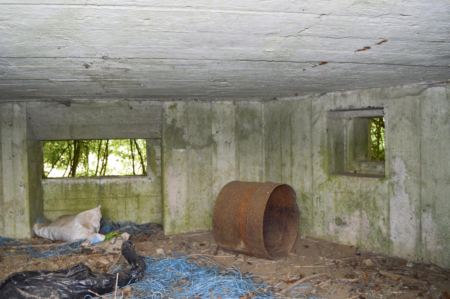 Ligne Maginot - B344 - BOIS DE VARLET NORD - (Blockhaus pour canon) - L'intérieur - ukmaginot
