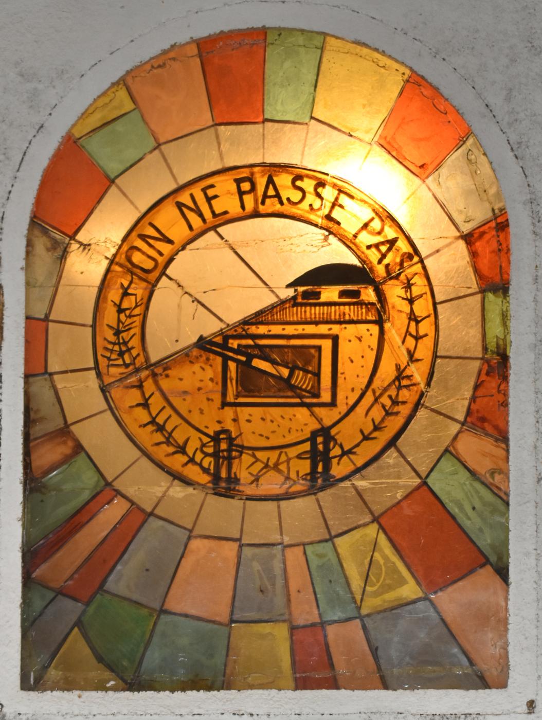 Ligne Maginot - HACKENBERG - A19 - (Ouvrage d'artillerie) - Insigne dans la chapelle  - Daniel Froehly