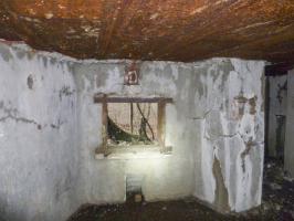 Ligne Maginot - MC11 -  AC7B  - NONNENWALD - (Casemate d'artillerie) - Créneau pour le canon