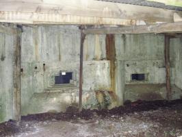 Ligne Maginot - CEZF-15 - CIMETIERE DE MONTIGNY - (Casemate d'infanterie - Double) - Les créneaux coté gauche