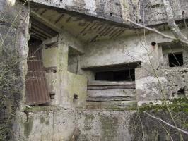 Ligne Maginot - CEZF-15 - CIMETIERE DE MONTIGNY - (Casemate d'infanterie - Double) - Les entrées
