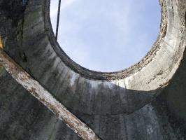 Ligne Maginot - CEZF-15 - CIMETIERE DE MONTIGNY - (Casemate d'infanterie - Double) - Le puits de la cloche non posée