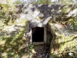 Ligne Maginot - BB59-C - BOIS DE L'HERMITAGE SUD - (Blockhaus pour arme infanterie) - L'arrière, l'entrée hommes
