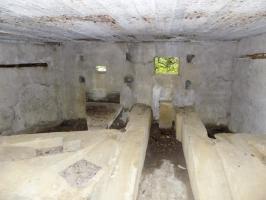 Ligne Maginot - BB82-C - LE HETRE - (Blockhaus pour canon) - Face droite, créneaux Hotchkiss et  AC