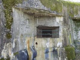 Ligne Maginot - TROIS FONTAINES SUD - (Blockhaus lourd type STG / STG-FCR - Simple) - Créneau AC