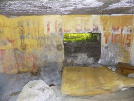 Ligne Maginot - Blockhaus Bb63 - DEVANT JOIGNY - Face frontale, créneau AC