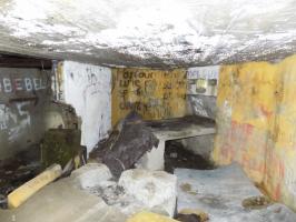 Ligne Maginot - Blockhaus Bb63 - DEVANT JOIGNY - Face gauche, créneau Hotchkiss