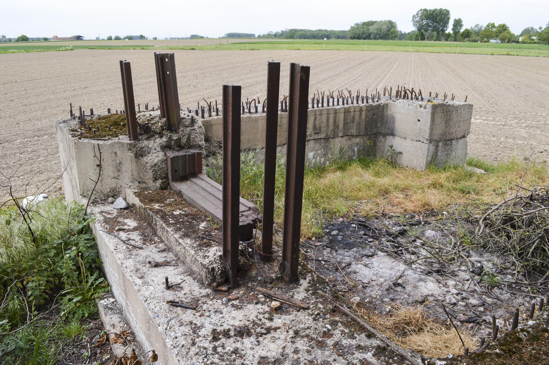Ligne Maginot - BEF 340 - BLONDE RUE SUD - (Blockhaus pour canon) -  - ukmaginot