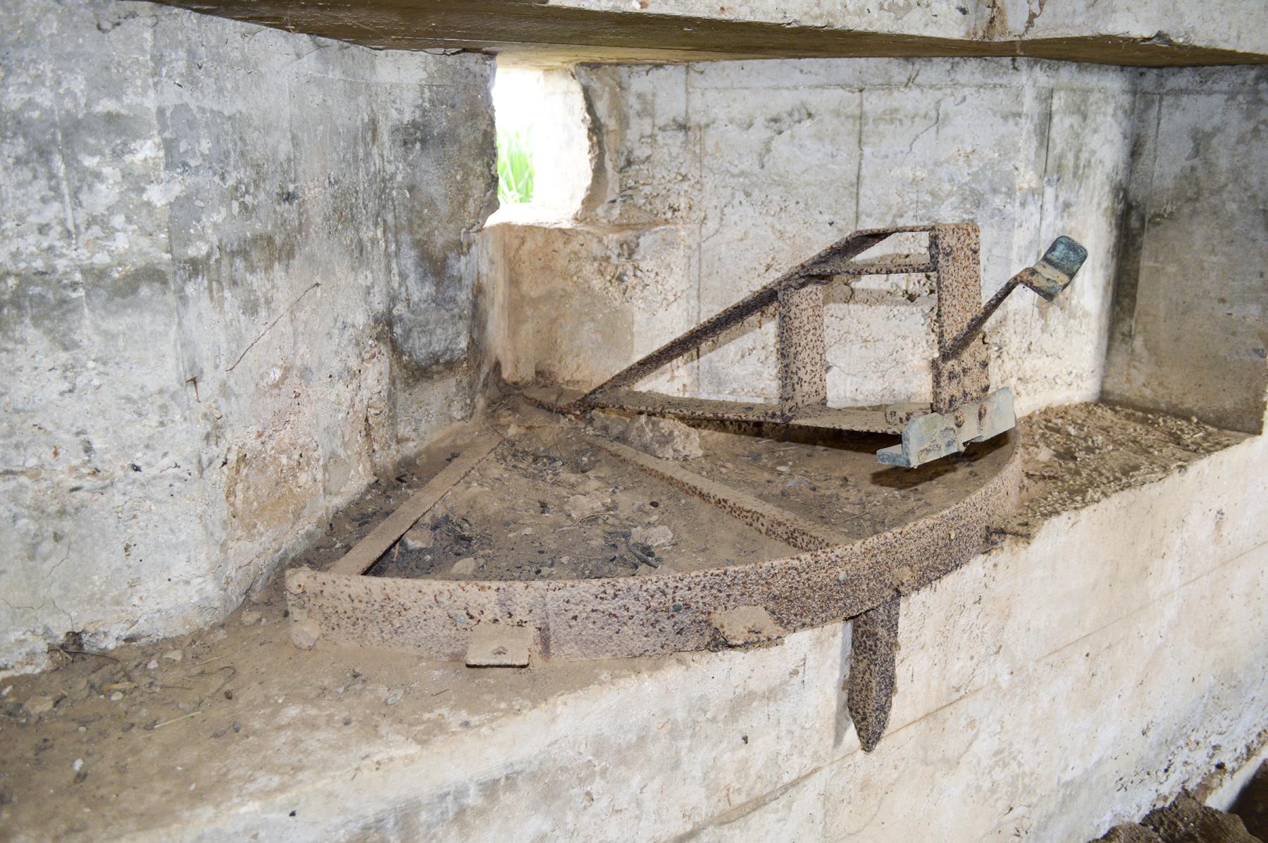 Ligne Maginot - BEF 327 - CIMETIERE DE CYSOING - (Blockhaus pour arme infanterie) -  - ukmaginot