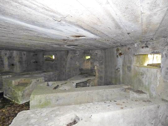 Ligne Maginot - BB12 - CHEMIN DE FER OUEST - (Blockhaus pour canon) - 
