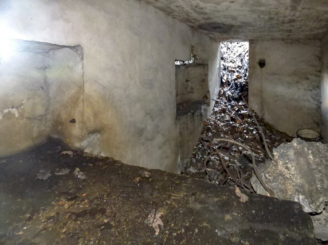 Ligne Maginot - BB27-F - HAYBES - (Blockhaus pour canon) - 