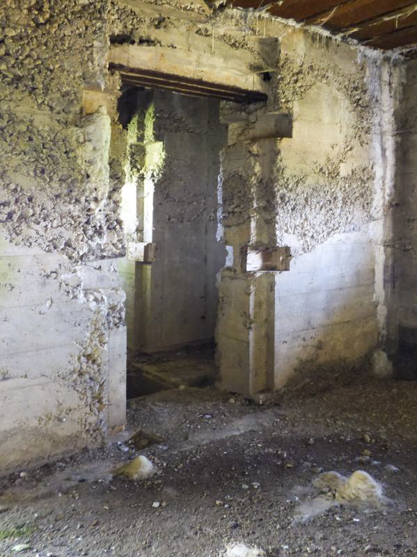 Ligne Maginot - CEZF-14 - POIX-TERRON OUEST - (Casemate d'infanterie - Double) - Niveau inférieur