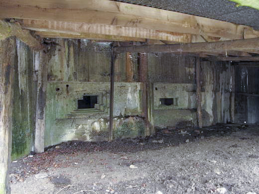 Ligne Maginot - CEZF-15 - CIMETIERE DE MONTIGNY - (Casemate d'infanterie - Double) - 