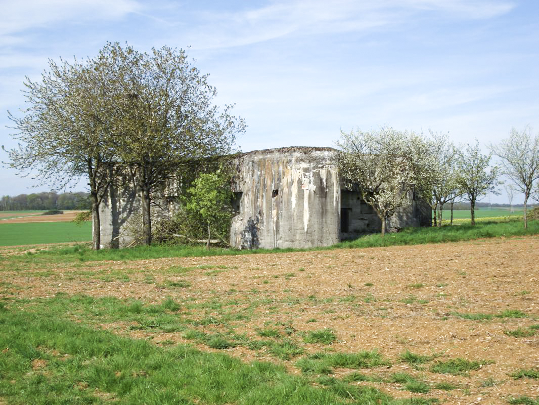 Ligne Maginot - CEZF-16 - POIX TERRON EST - (Casemate d'infanterie - Double) - 