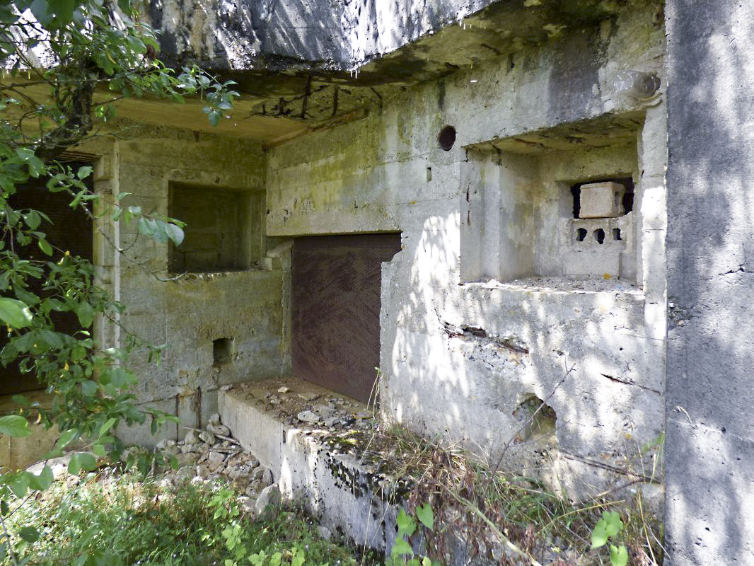 Ligne Maginot - CEZF-16 - POIX TERRON EST - (Casemate d'infanterie - Double) - 