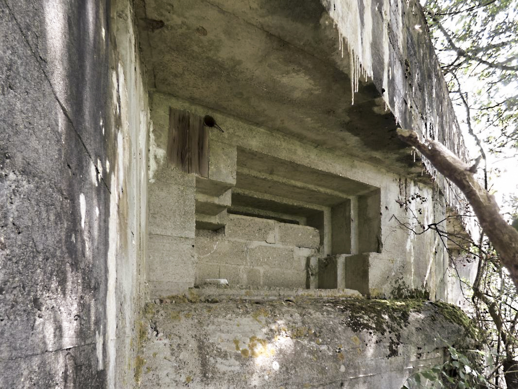 Ligne Maginot - CEZF-16 - POIX TERRON EST - (Casemate d'infanterie - Double) - 