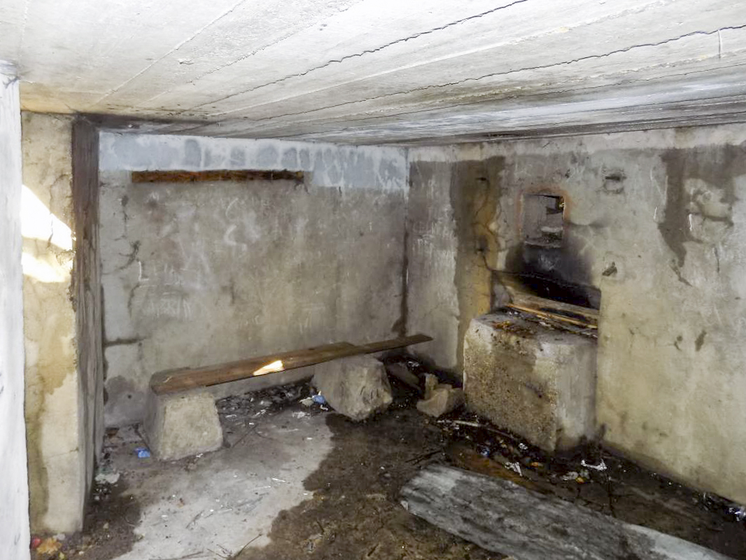 Ligne Maginot - BB59-C - BOIS DE L'HERMITAGE SUD - (Blockhaus pour arme infanterie) - Faces gauche et frontale
