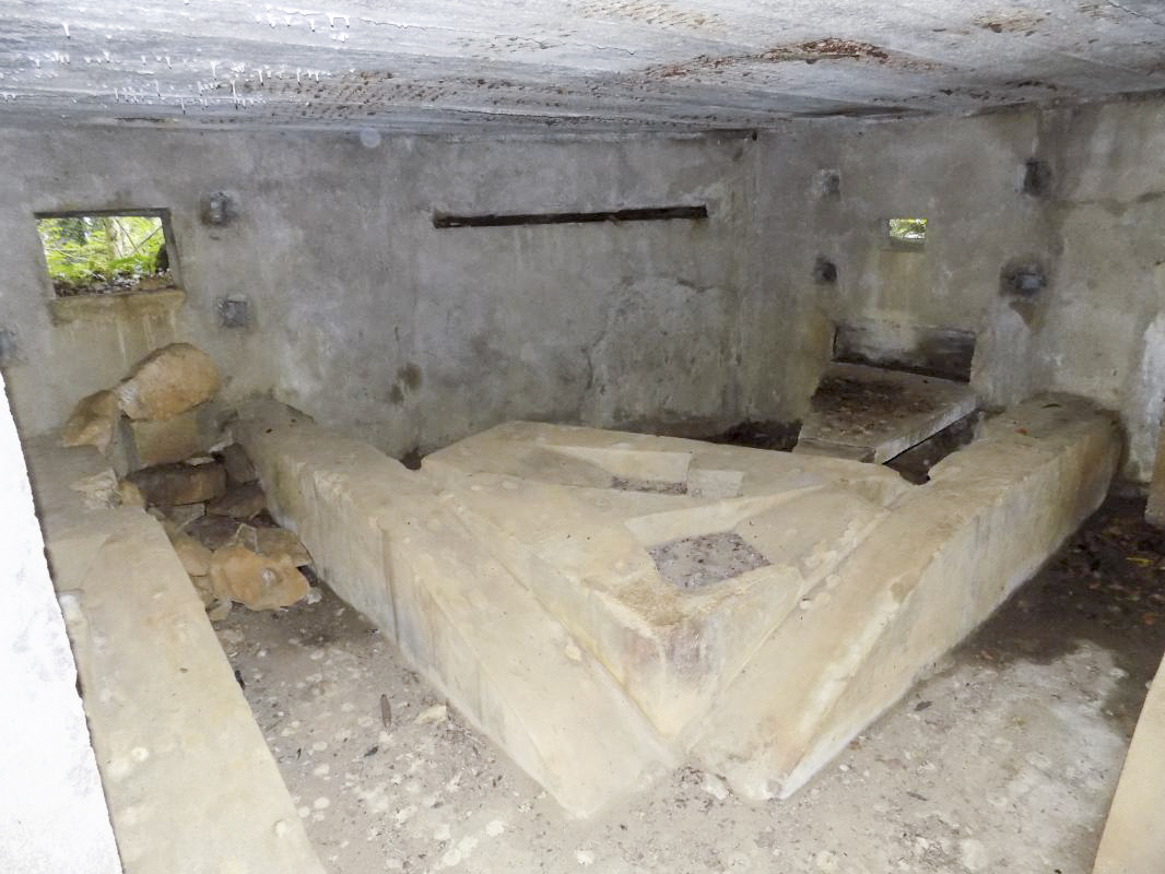Ligne Maginot - BB82-C - LE HETRE - (Blockhaus pour canon) - Vue de l'entrée