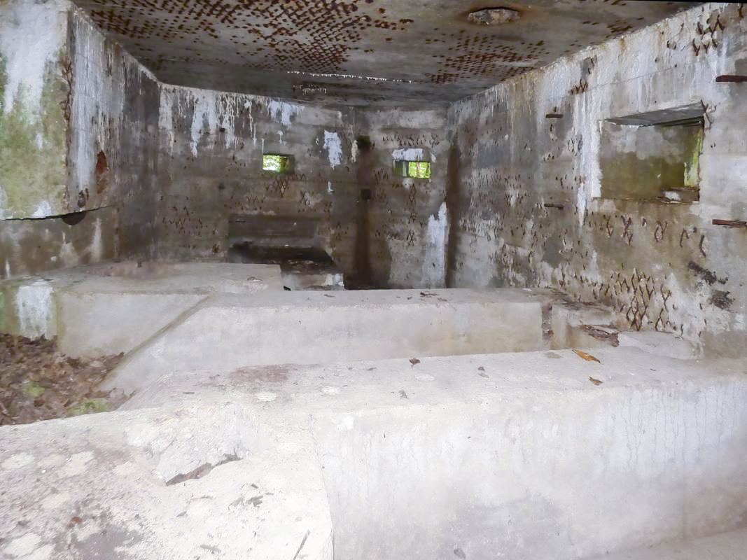 Ligne Maginot - BB64 - CROIX LA MOUCHE - (Blockhaus pour canon) - 