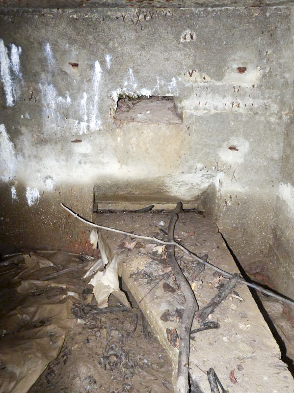 Ligne Maginot - BB68 - CHATEAU DE LA PIERRONNERIE - (Blockhaus pour arme infanterie) -  - JMBrams