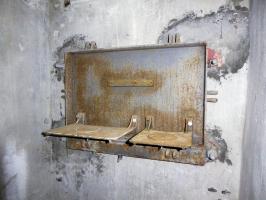 Ligne Maginot - LE PRA (LP)  - (AVANT POSTE) - (Ouvrage d'infanterie) - Le casernement
Les restes du central téléphonique