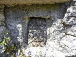 Ligne Maginot - CASTES RUINES (CR) - (Ouvrage d'infanterie) - Bloc 3
Deuxième créneau avec son obturateur
