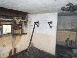 Ligne Maginot - BB38 - (Blockhaus pour canon) - La chambre de tir pour le canon de 47 anti-char avec une salle de repos à l'arrière.