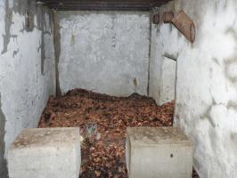 Ligne Maginot - BOIS DE KLANG NORD 3 - (Blockhaus pour arme infanterie) - L'intérieur du blockhaus vu par le créneau.