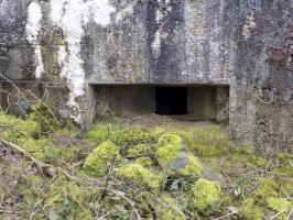 Ligne Maginot - 32B - RUISSEAU DE REVIGNY EST - (Blockhaus pour arme infanterie) - Face frontale, créneau Hotchkiss.
