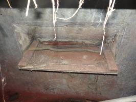 Ligne Maginot - BX - LA CROIX SIMON 2 - (Blockhaus pour canon) - Créneau pour mitrailleuse de gauche
Réservation pour le support de la mitrailleuse 