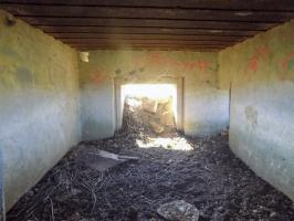 Ligne Maginot - MALANDRY - (Blockhaus pour canon) - L'entrée AC en face et l'entrée hommes à droite
