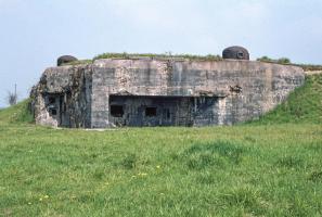 Ligne Maginot - QUATRE VENTS SUD - C75 - (Casemate d'infanterie - Simple) - 