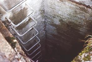 Ligne Maginot - QUATRE VENTS SUD - C75 - (Casemate d'infanterie - Simple) - Puits