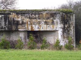 Ligne Maginot - STG 18 - STG S - MC06 - (Casemate d'infanterie - double) - La façade de flanquement vers la droite.