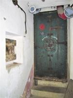 Ligne Maginot - EINSELING - A36 - (Ouvrage d'infanterie) - Etage inférieur
Porte étanche de la cloche JM Ouest
A gauche le créneau de défense de l'issue de secours