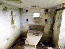 Ligne Maginot - 8B - FOCHELLE - (Blockhaus pour arme infanterie) - Créneau Hotchkiss droite