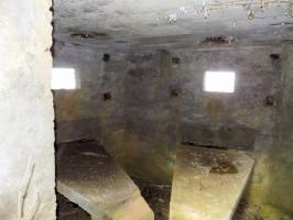 Ligne Maginot - 9B - LE CHENELET SUD - (Blockhaus pour arme infanterie) - Créneaux Hotchkiss frontaux