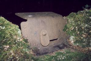 Ligne Maginot - UBERNIED 4 - (Cuve pour arme d'infanterie) - Bouclier d'infanterie.
Œilleton fermé.