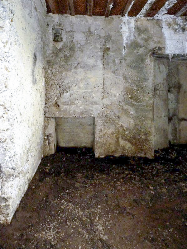 Ligne Maginot - Casemate A72 - Les AYVELLES Sud - 