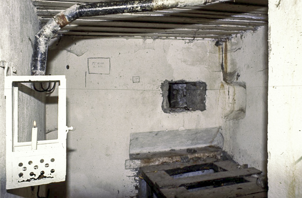 Ligne Maginot - CASTES RUINES (CR) - (Ouvrage d'infanterie) - Bloc 3
Chambre de tir centre