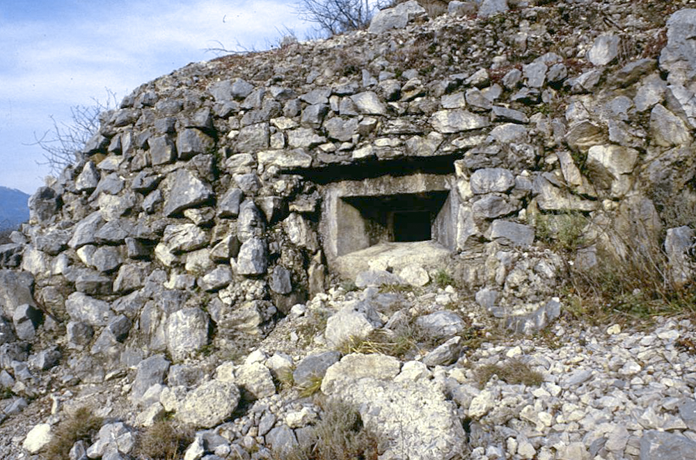 Ligne Maginot - CASTES RUINES (CR) - (Ouvrage d'infanterie) - Bloc 4