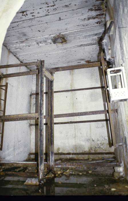 Ligne Maginot - CASTES RUINES (CR) - (Ouvrage d'infanterie) - Dortoir