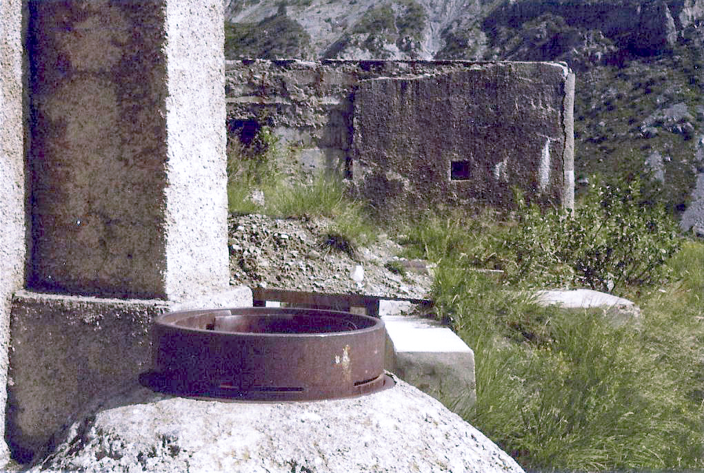 Ligne Maginot - SAINT DALMAS LE SELVAGE (SD) - (Ouvrage d'infanterie) - Bloc 3
L'observatoire - Jean-Bernard Wahl