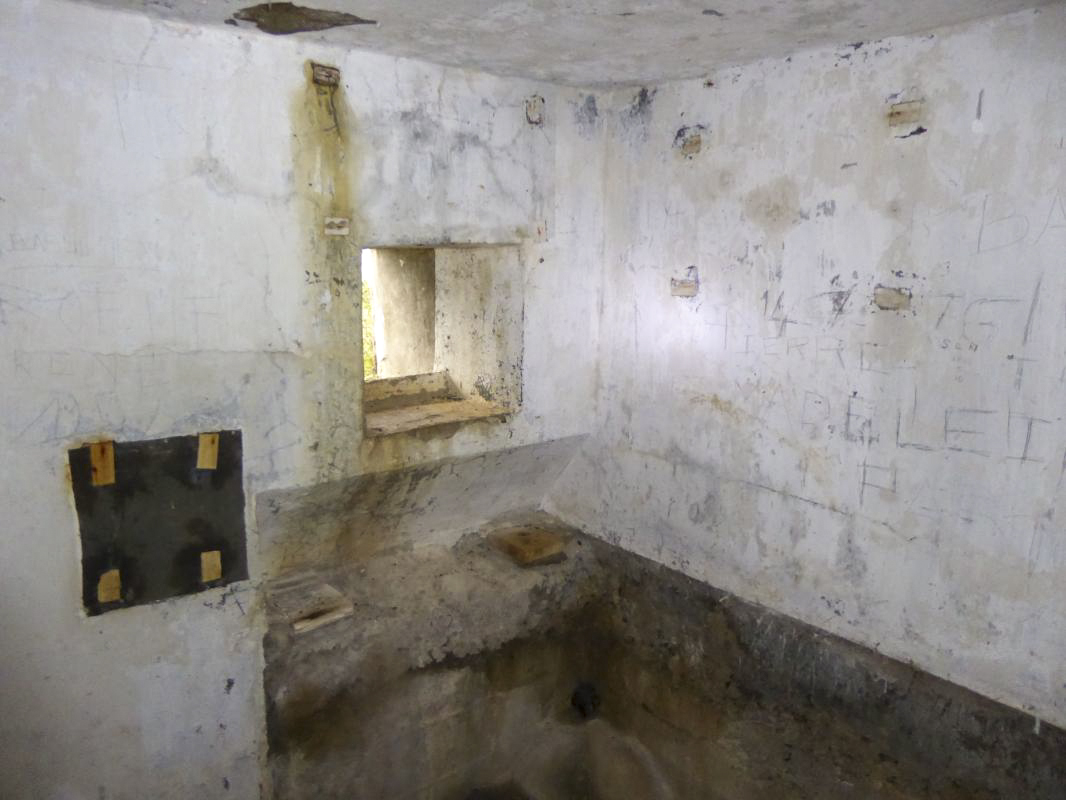 Ligne Maginot - SAINT DALMAS LE SELVAGE (SD) - (Ouvrage d'infanterie) - Bloc 4