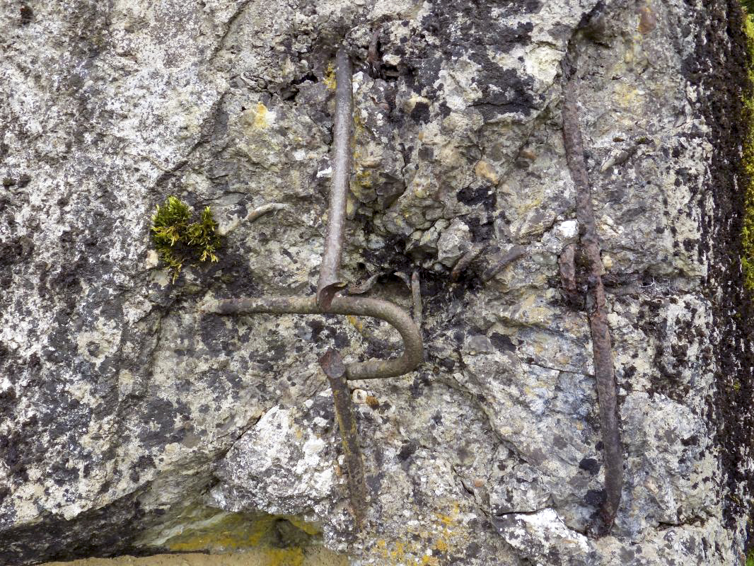 Ligne Maginot - BB82-B - LES FONZEES EST - (Observatoire d'infanterie) - Impacte obus, coté droite, détail - R Tucker
